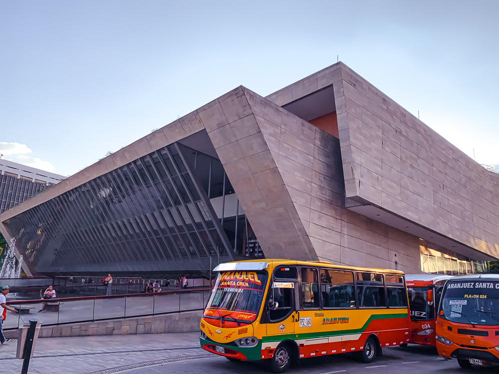 Bibliotheque Epm Entreprises Publiques De Medellin