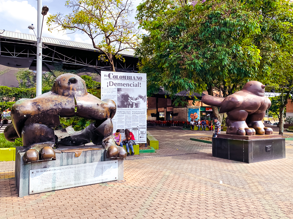 Sculptures Les Oiseaux Fernando Botero Place San Antonio
