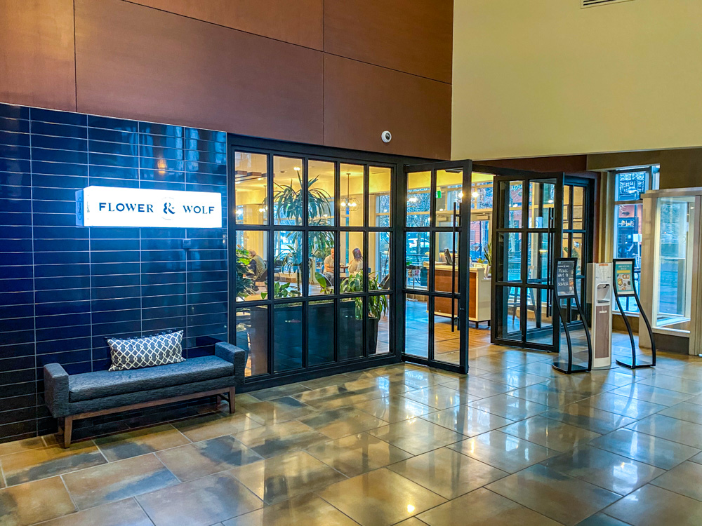 Sheraton Suites Calgary Eau Claire