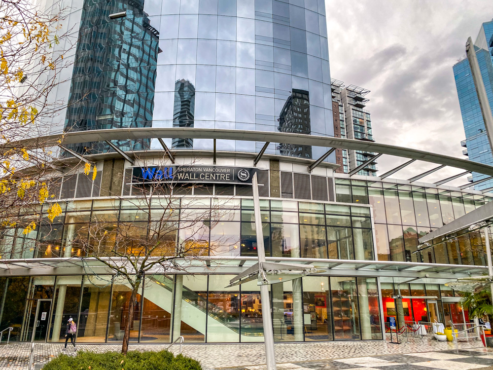 sheraton vancouver wall centre-01