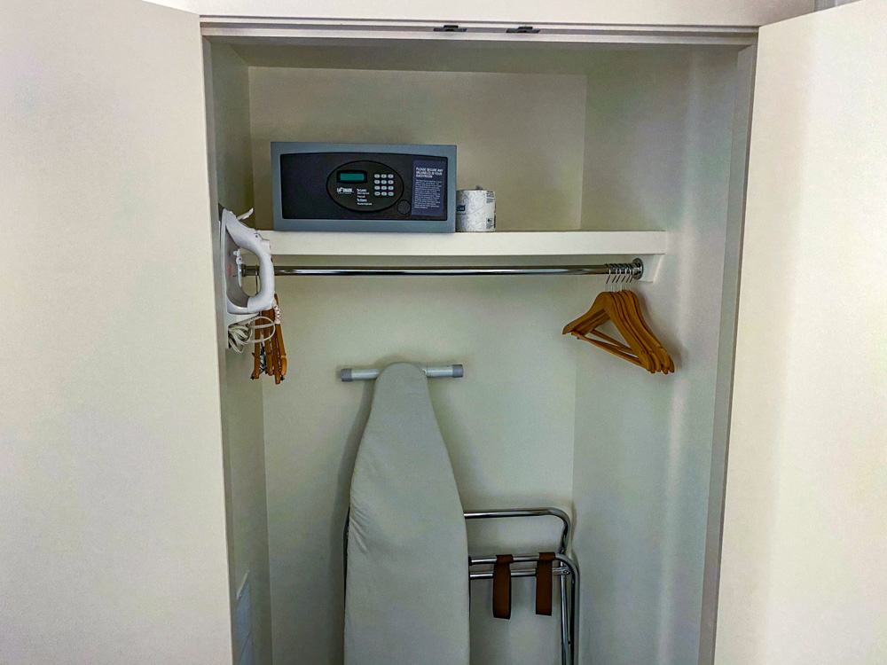 sheraton vancouver wall centre-13