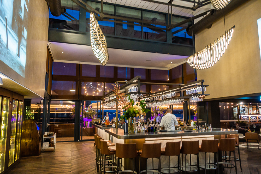 Sydney Pier 1 Autograph Collection Bar 2