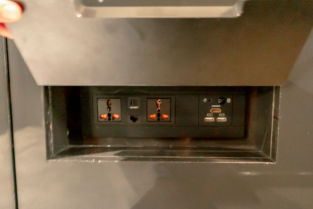 W Dubai The Palm Suite W