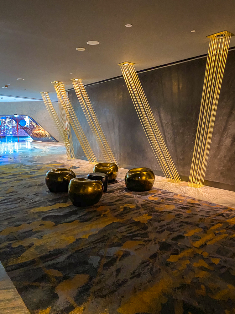 W Dubai The Palm Couloirs