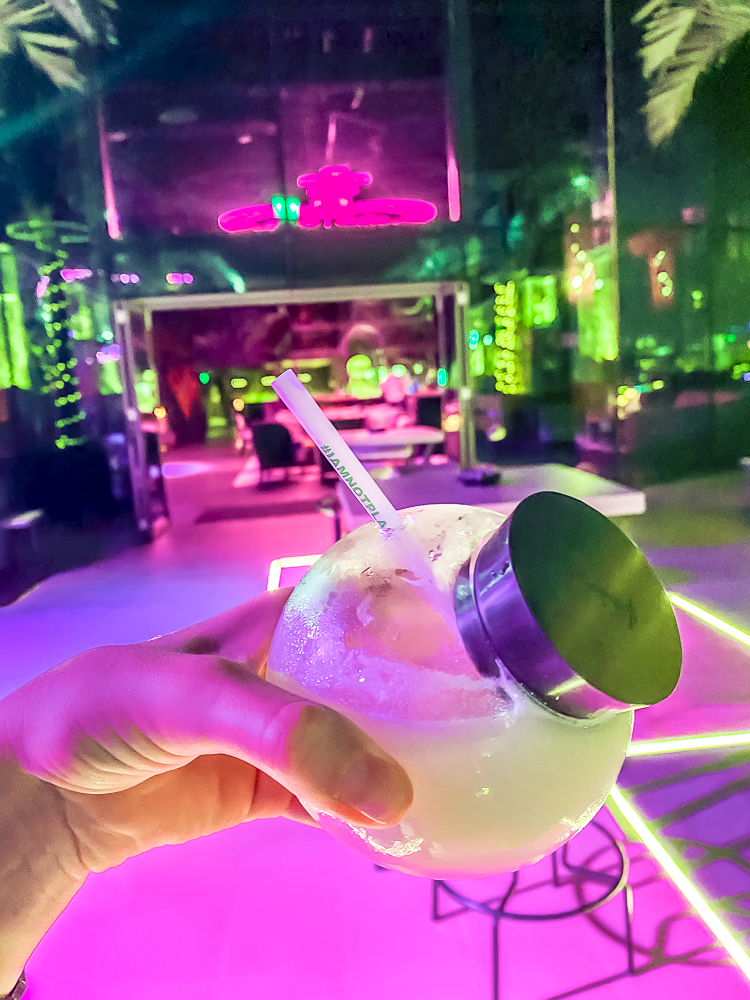 W Dubai The Palm Sobe