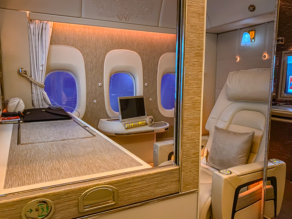 Emirates Nouvelle Premiere Classe 2eme Vol Details Suite 16