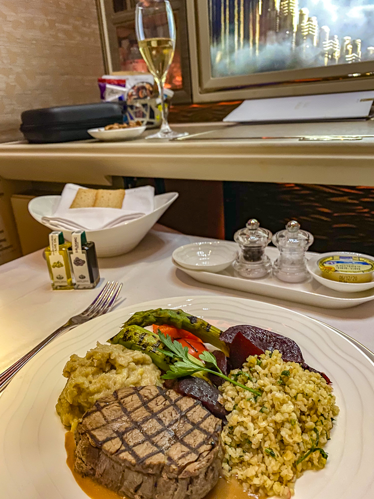 Emirates Nouvelle Premiere Classe 2eme Vol Souper 169
