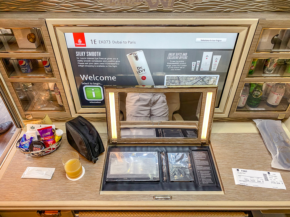 Emirates Nouvelle Premiere Classe Accessoires 016