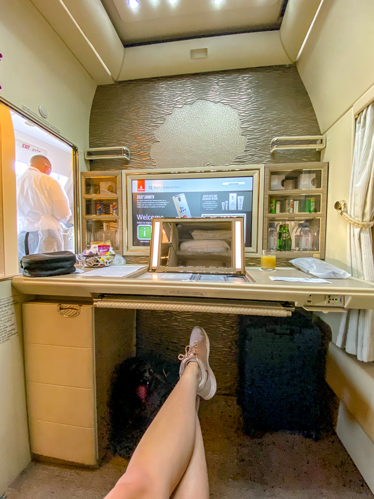 Emirates Nouvelle Premiere Classe Espace Aux Jambes