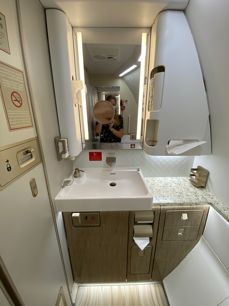 Emirates Nouvelle Premiere Classe Salle De Bain 079