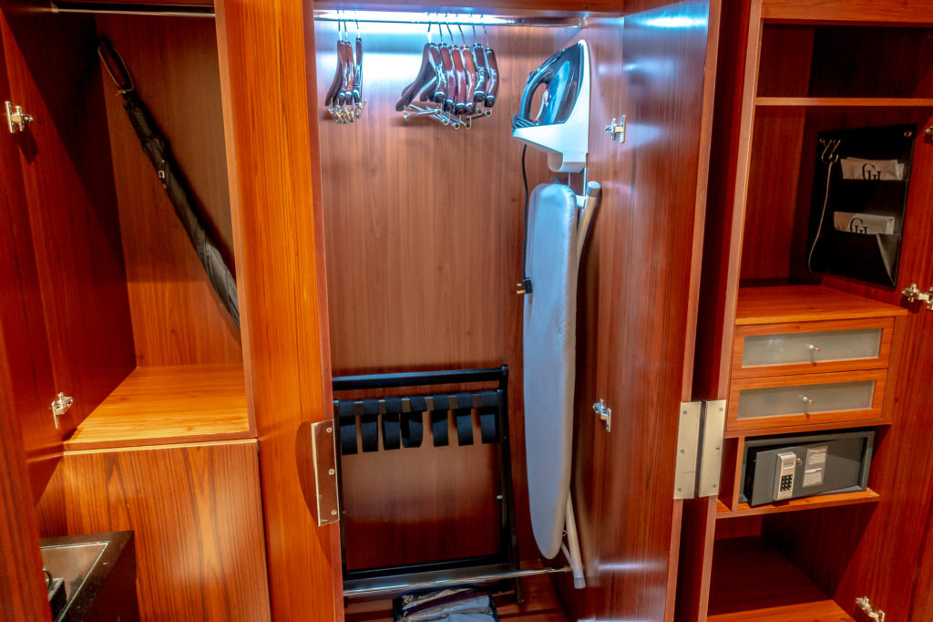 grosvenor house, a luxury collection hotel, dubai-suite