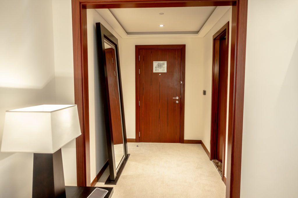 grosvenor house, a luxury collection hotel, dubai-suite1