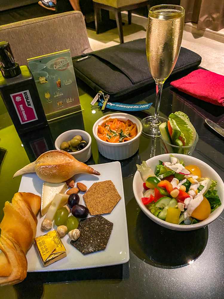 jw marriott marquis dubai – executive lounge140