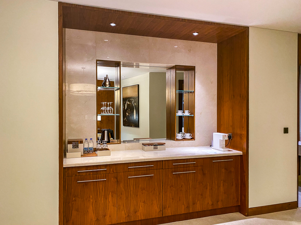 jw marriott marquis dubai – suite 005