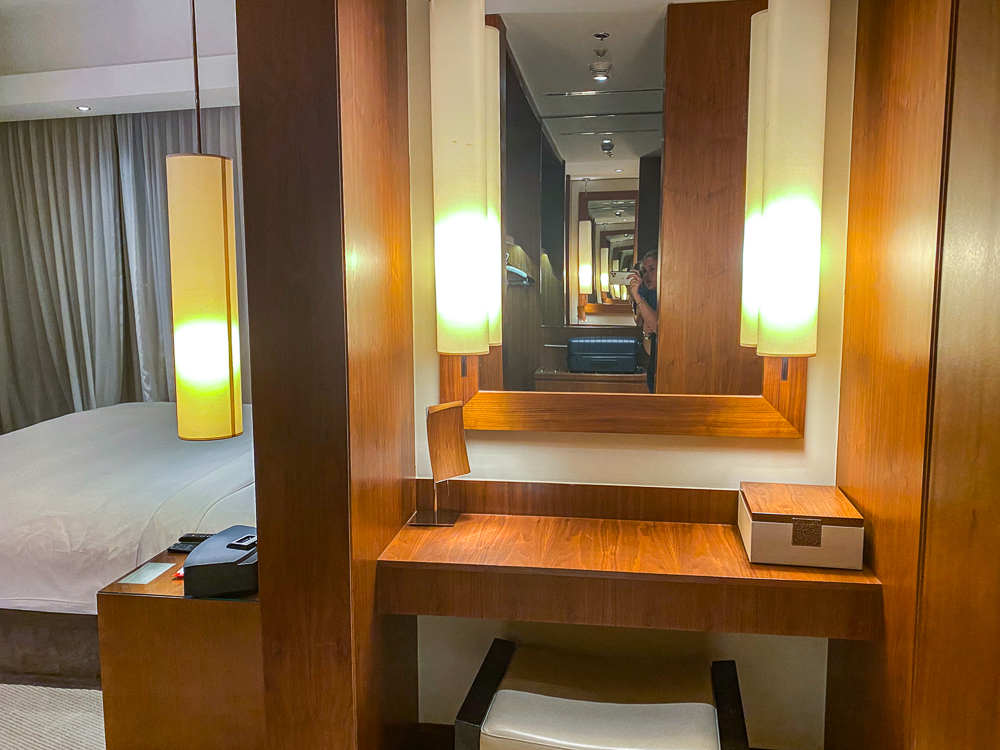 jw marriott marquis dubai – suite 019