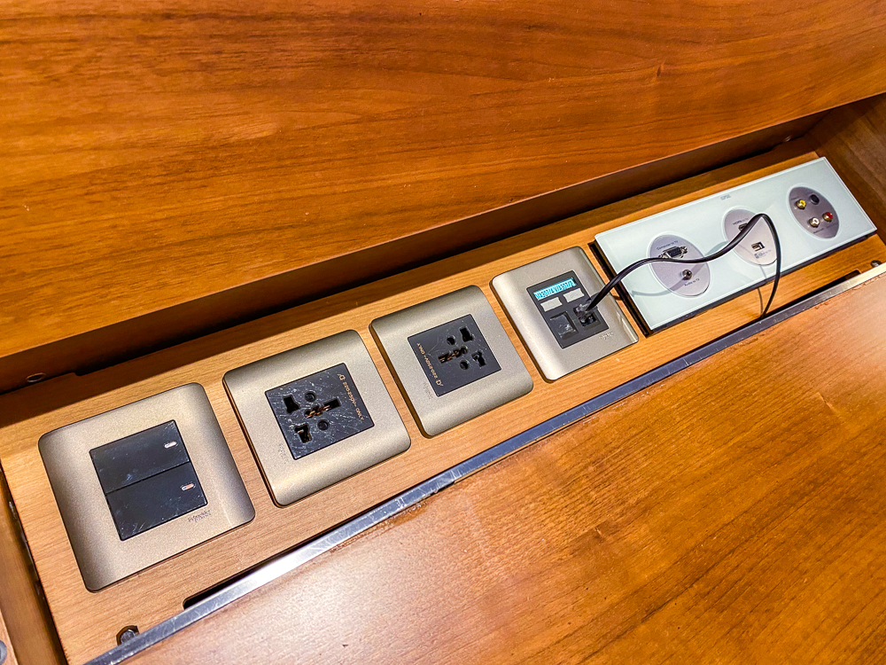 jw marriott marquis dubai – suite 038