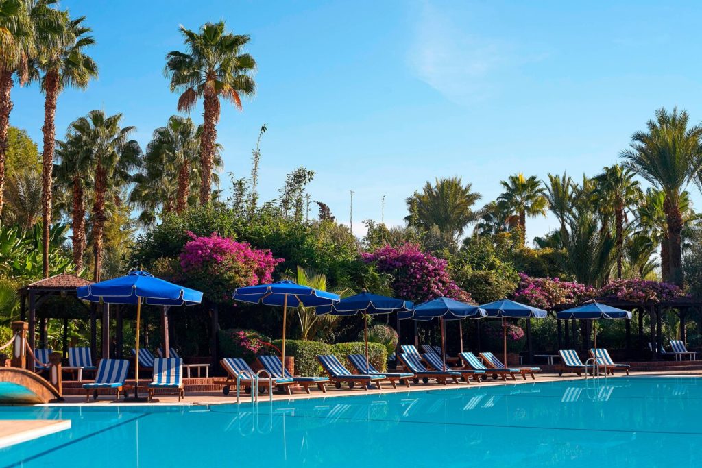 Le Meridien N Fis Piscine