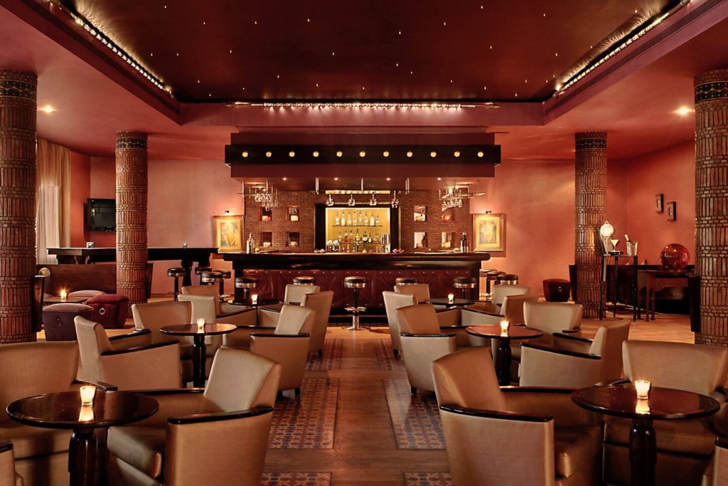 Le Meridien N Fis Salon