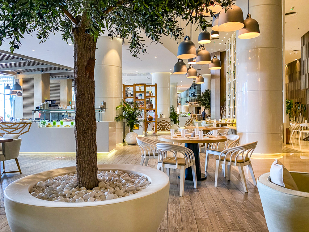 Le Royal Meridien Beach Resort Brasserie 2.0 2