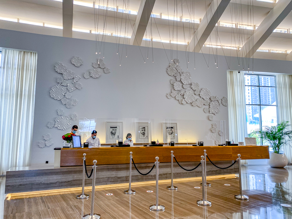 Le Royal Meridien Beach Resort Comptoir De Reception