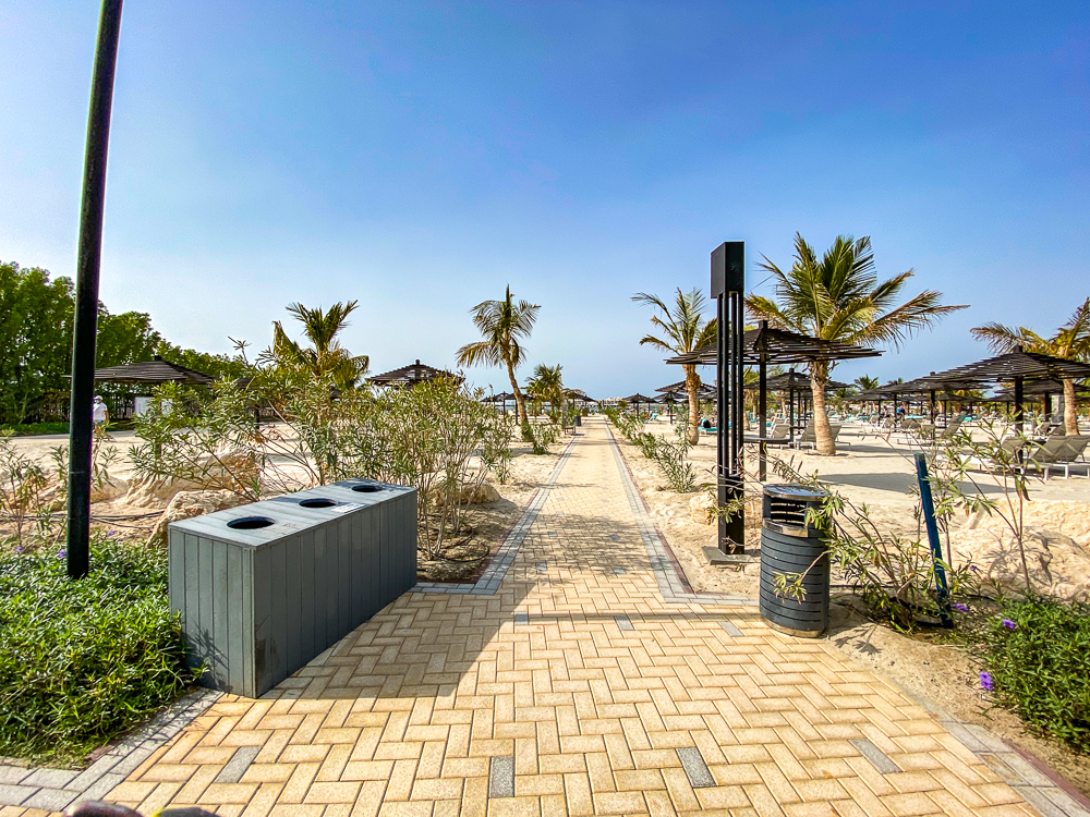 Le Royal Meridien Beach Resort Plage 07