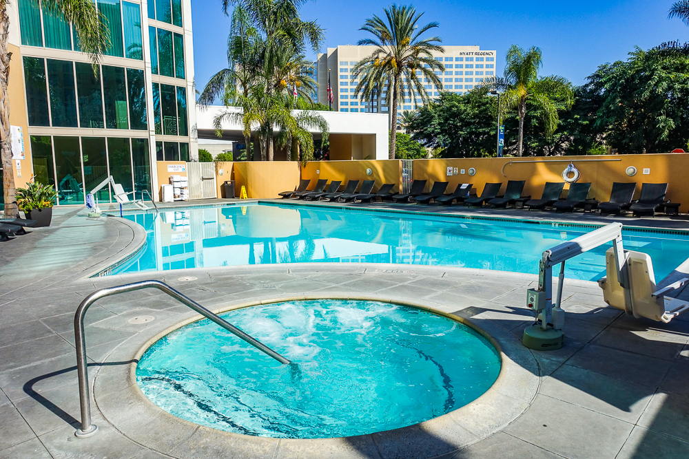 marriott suites anaheim – piscine 39