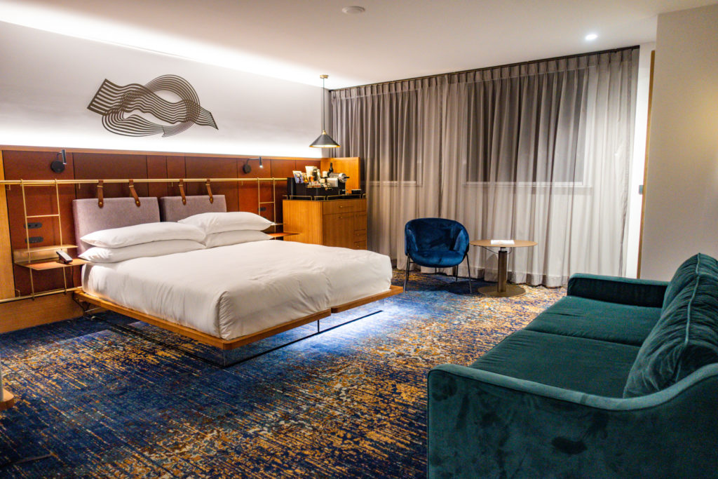 Pier One Sydney Harbour Autograph Collection Featured