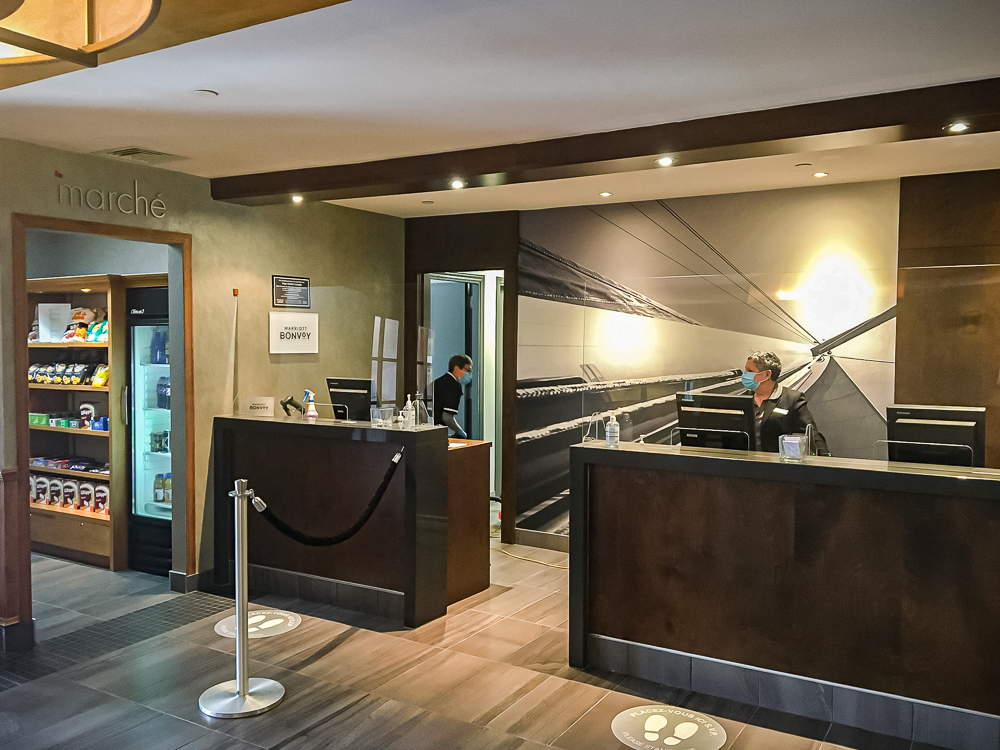 Residence Inn Mont Tremblant Manoir Labelle Hall De Reception06