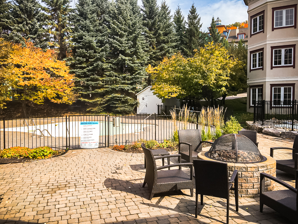 Residence Inn Mont Tremblant Manoir Labelle Piscine11