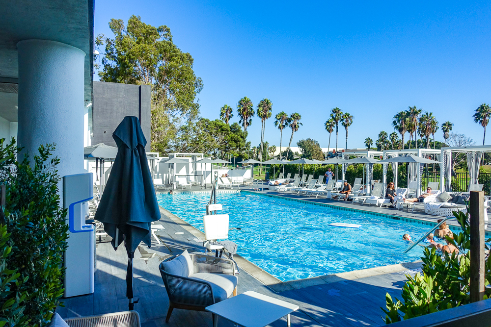 Westdrift Manhattan Beach Piscine 26
