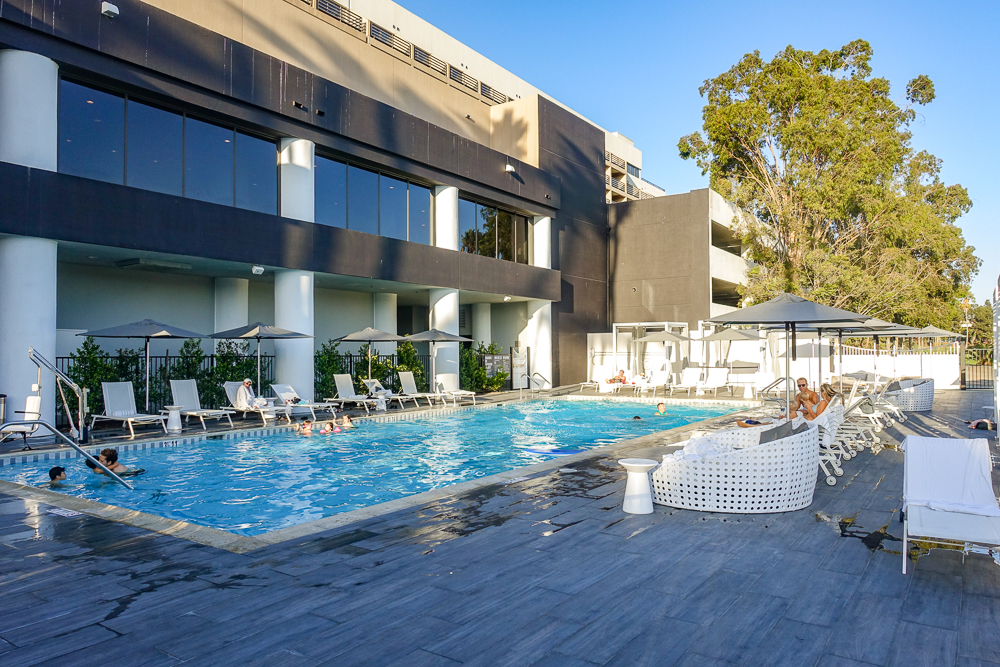 Westdrift Manhattan Beach Piscine 30