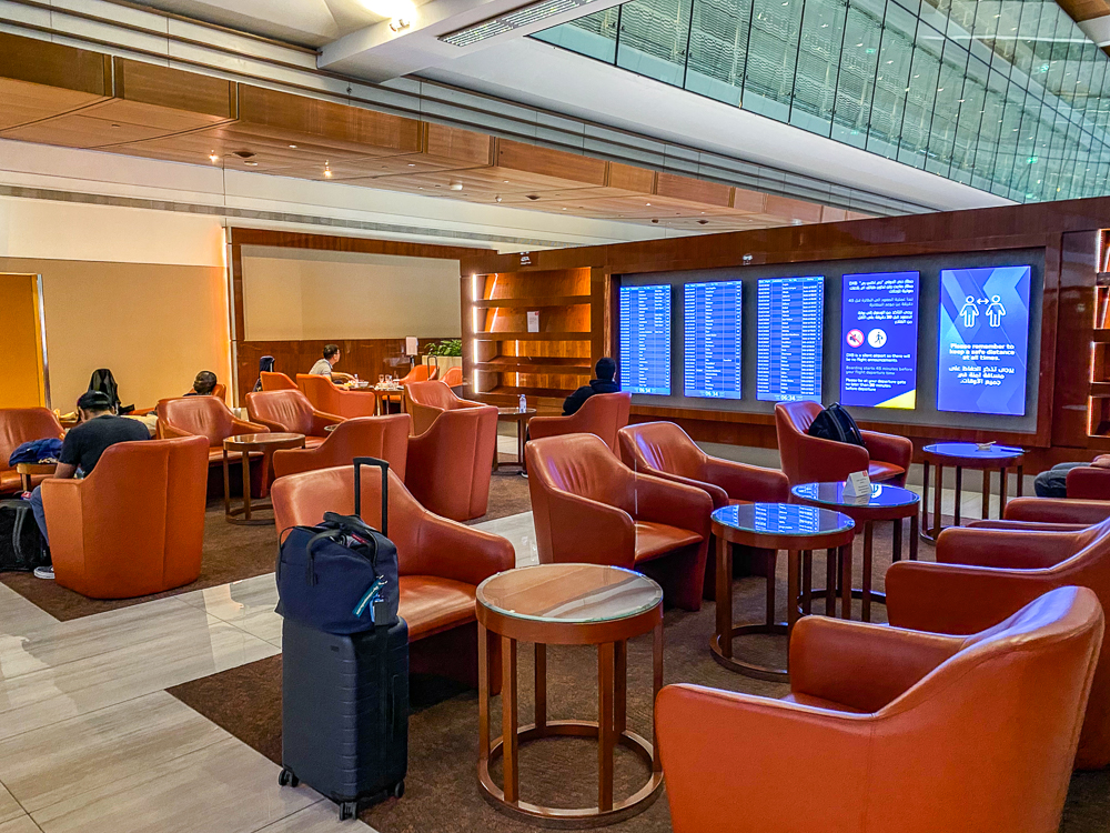 salon emirates business class-25