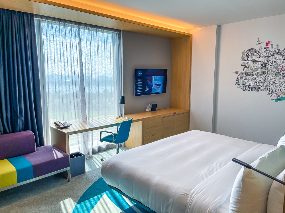 aloft dubai creek—