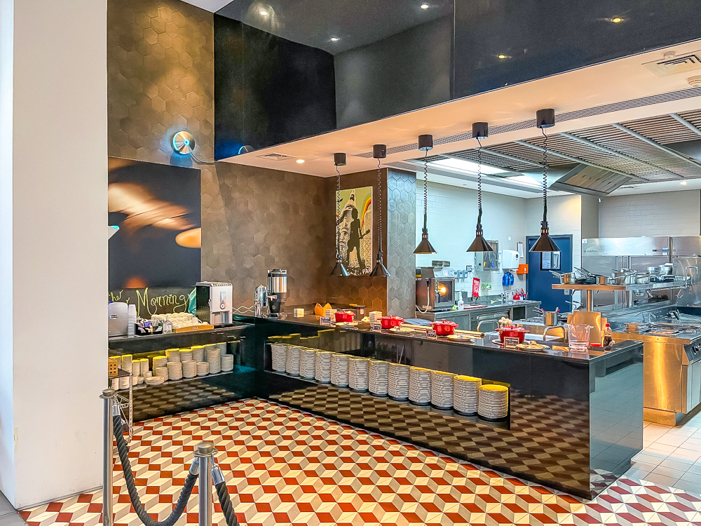 aloft me-aisam, dubai—