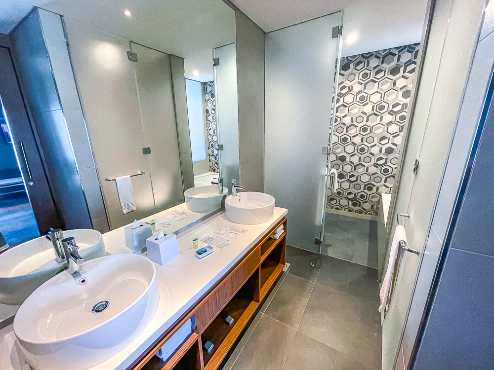 aloft me-aisam, dubai—