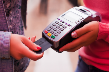 Carte Debit Featured