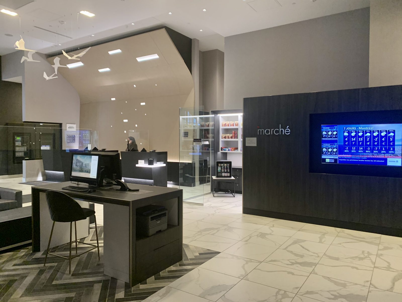 Rez-de-chaussée - Réception et Marché