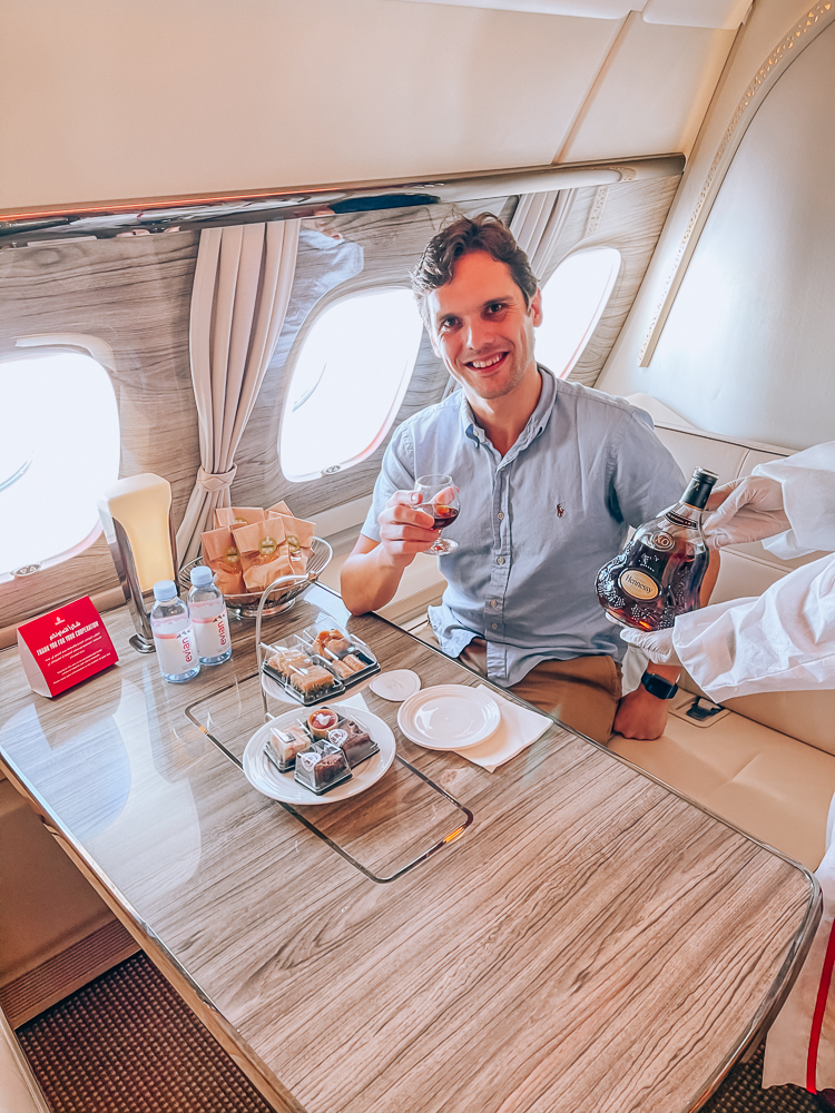 dxb-cdg- emirates f—-