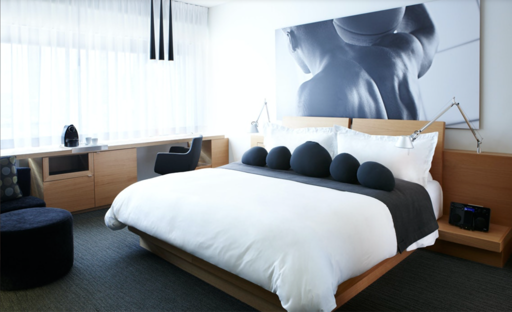 Chambre Classique Crédit Le Germain Hotel Toronto Maple Leaf Square