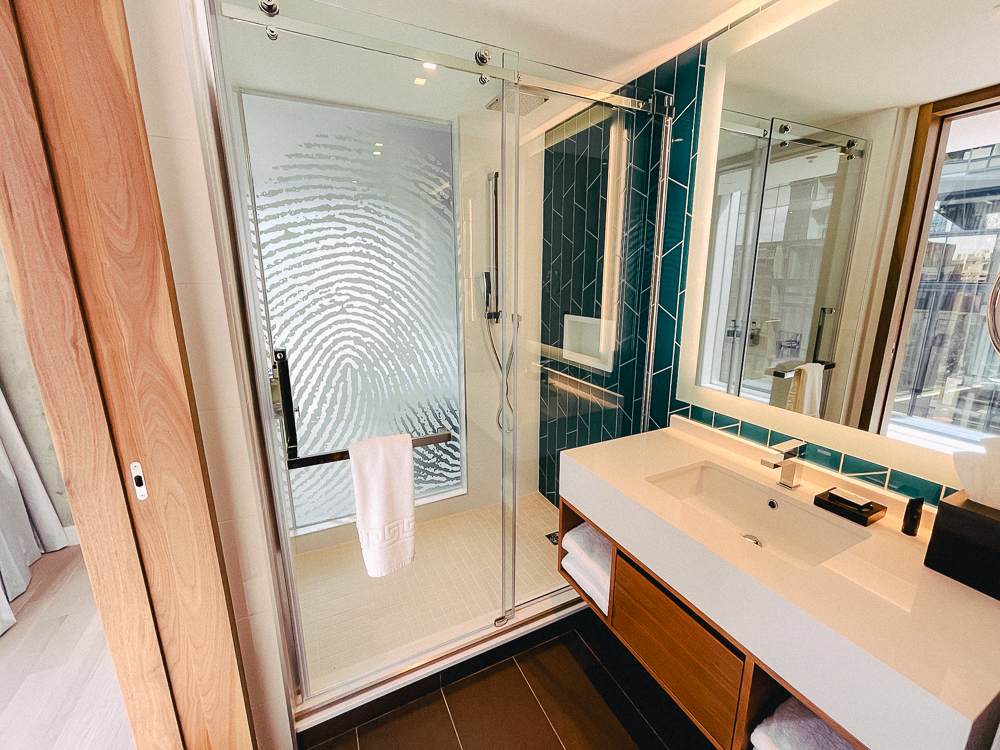 humaniti hotel montreal—