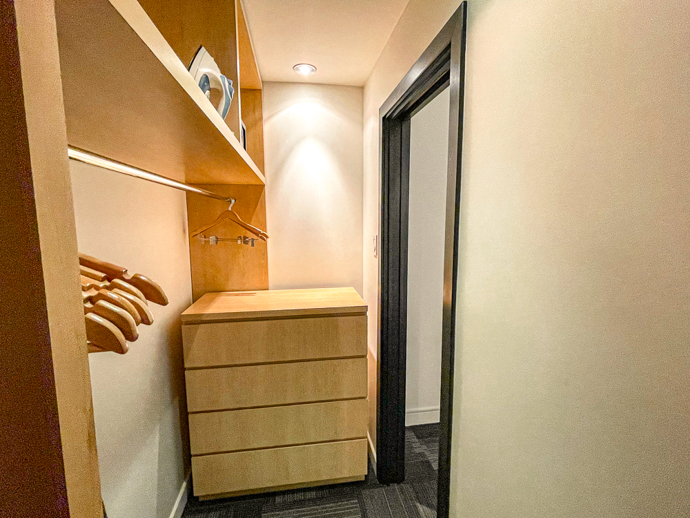 Garde robe Delta Hotels Mont Saint Anne Marriott