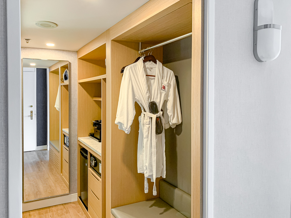 Montreal Marriott Chateau Champlain