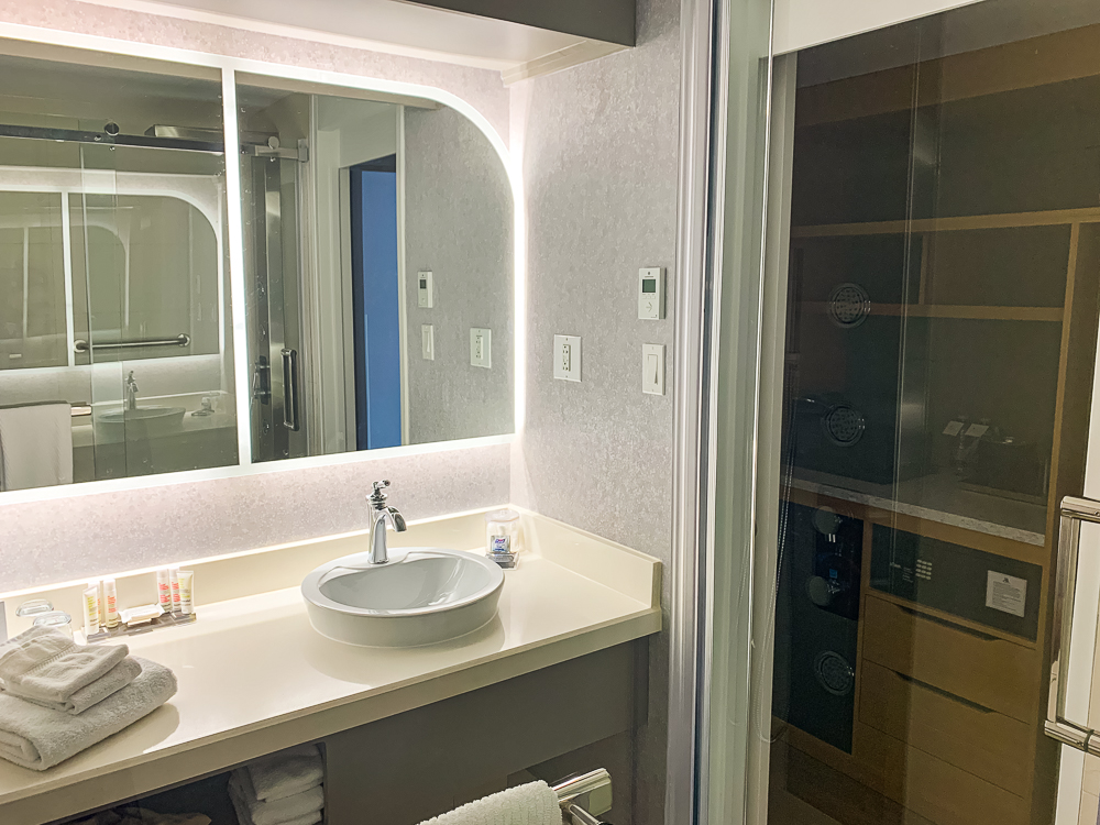 Montreal Marriott Chateau Champlain