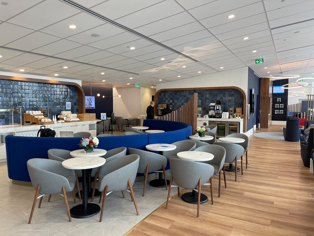 Salon Air France Montreal YUL