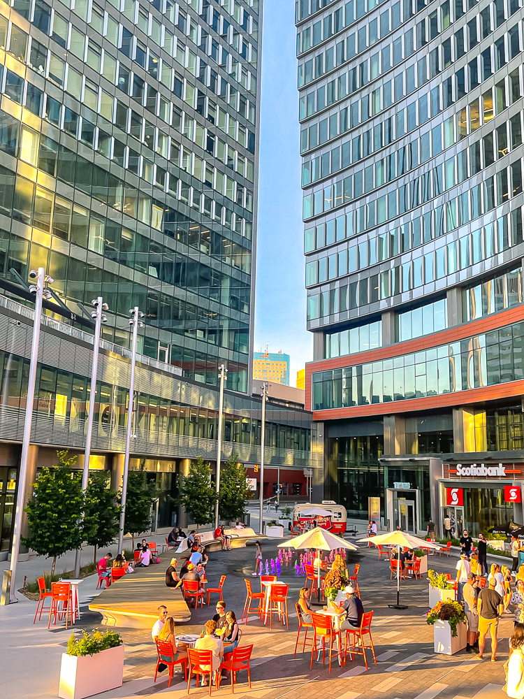 Centre-ville – True North Square