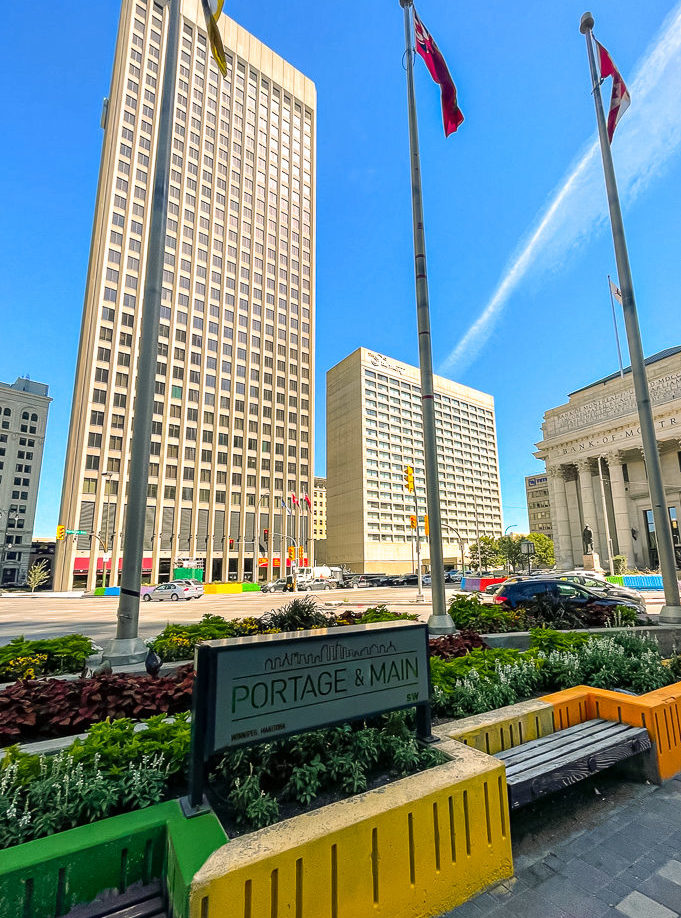 Centre-ville – coin Portage et Main