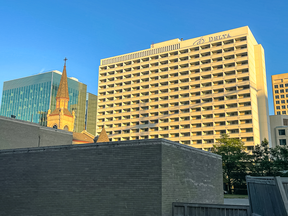 Delta Winnipeg et Cathédrale de Sainte-Marie