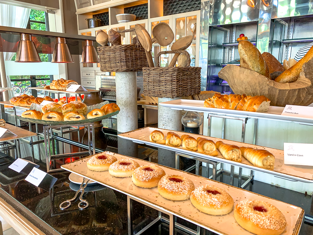 The St. Regis Maldives Vommuli Resort