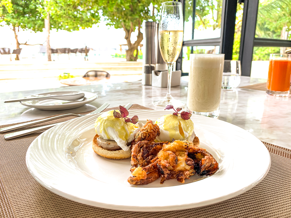 The St. Regis Maldives Vommuli Resort