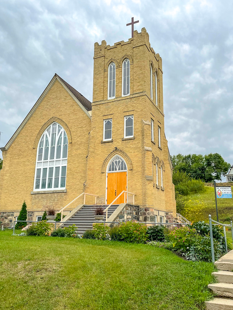 Village de Lumsden – St Andrew_s United Church